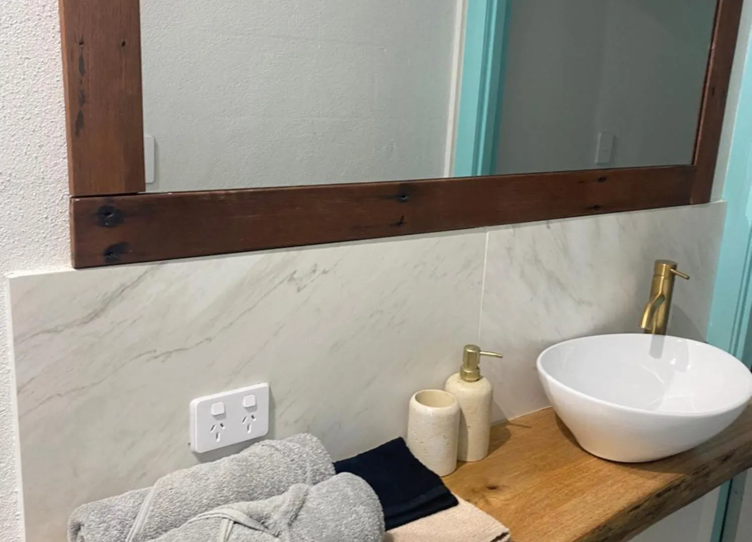 Self Contained Cozy Studio Near The Beach And Boat Club Yorkeys Knob 0*,  Australien